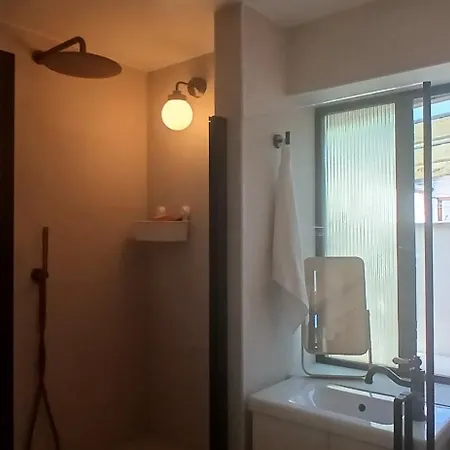 Ferienhaus Stylish With Loft Sleeps 4
