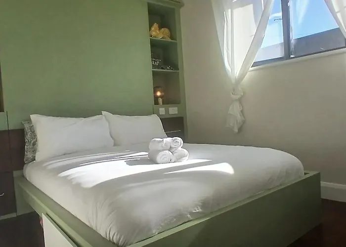 Stylish With Loft Sleeps 4 Holiday home Dublin